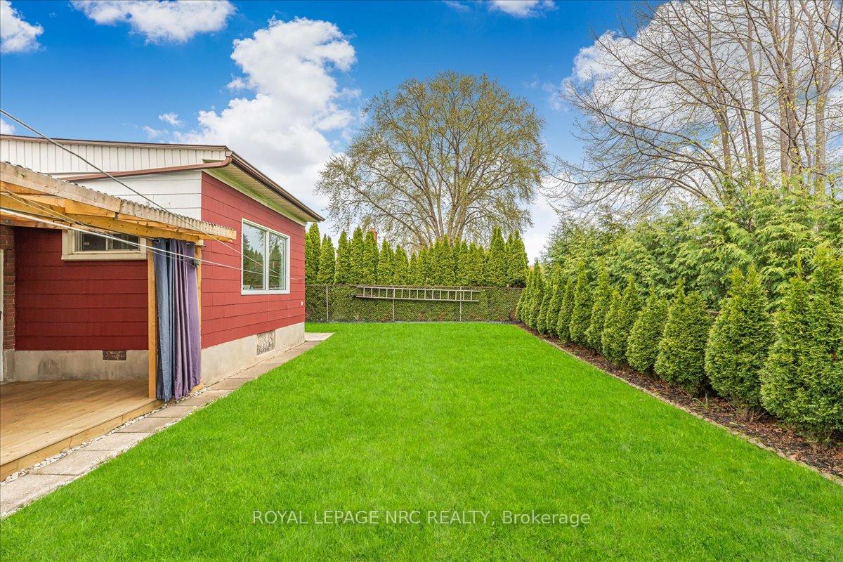 Photo 32 of 16 Dunraven Avenue, St. Catharines, Carlton/Bunting — HOMEH