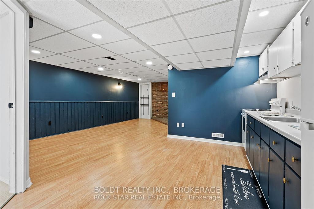 Photo 2 of Unit Lower Unit, 27 Cindy Drive, St. Catharines, Lakeshore — HOMEH