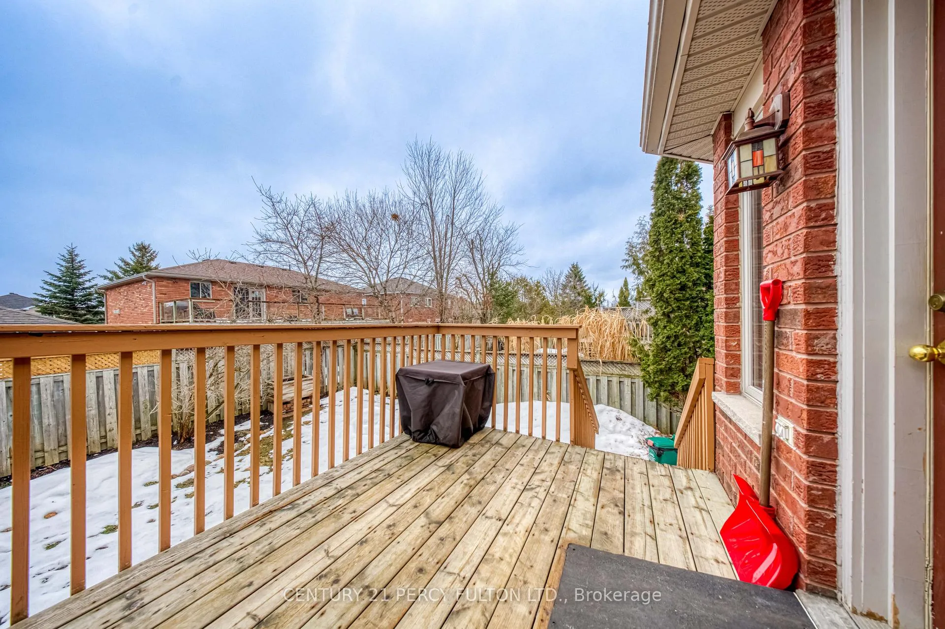 Photo 28 of 25 Crompton Drive, Barrie, Little Lake — HOMEH