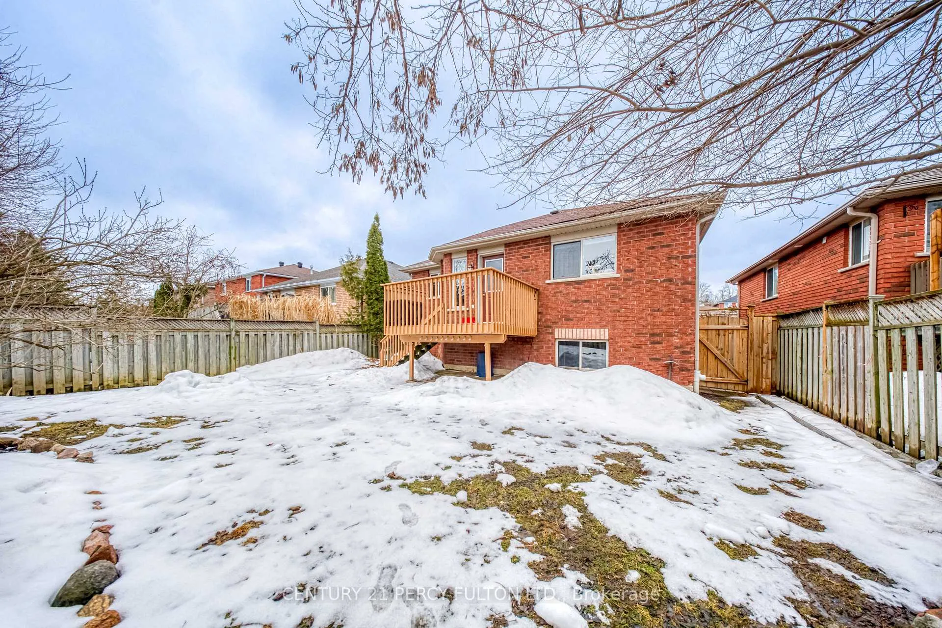 Photo 31 of 25 Crompton Drive, Barrie, Little Lake — HOMEH