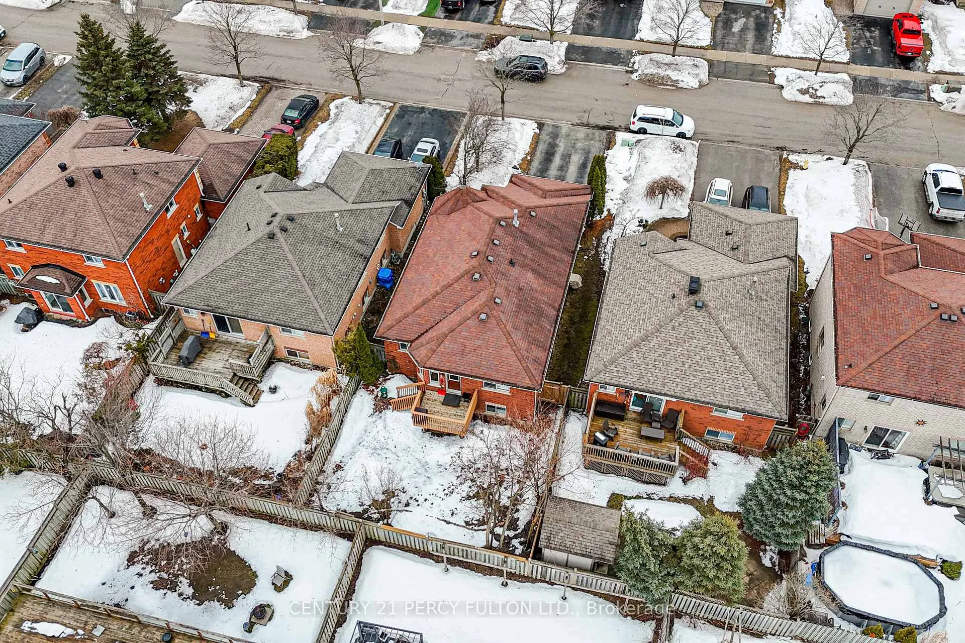 Photo 40 of 25 Crompton Drive, Barrie, Little Lake — HOMEH