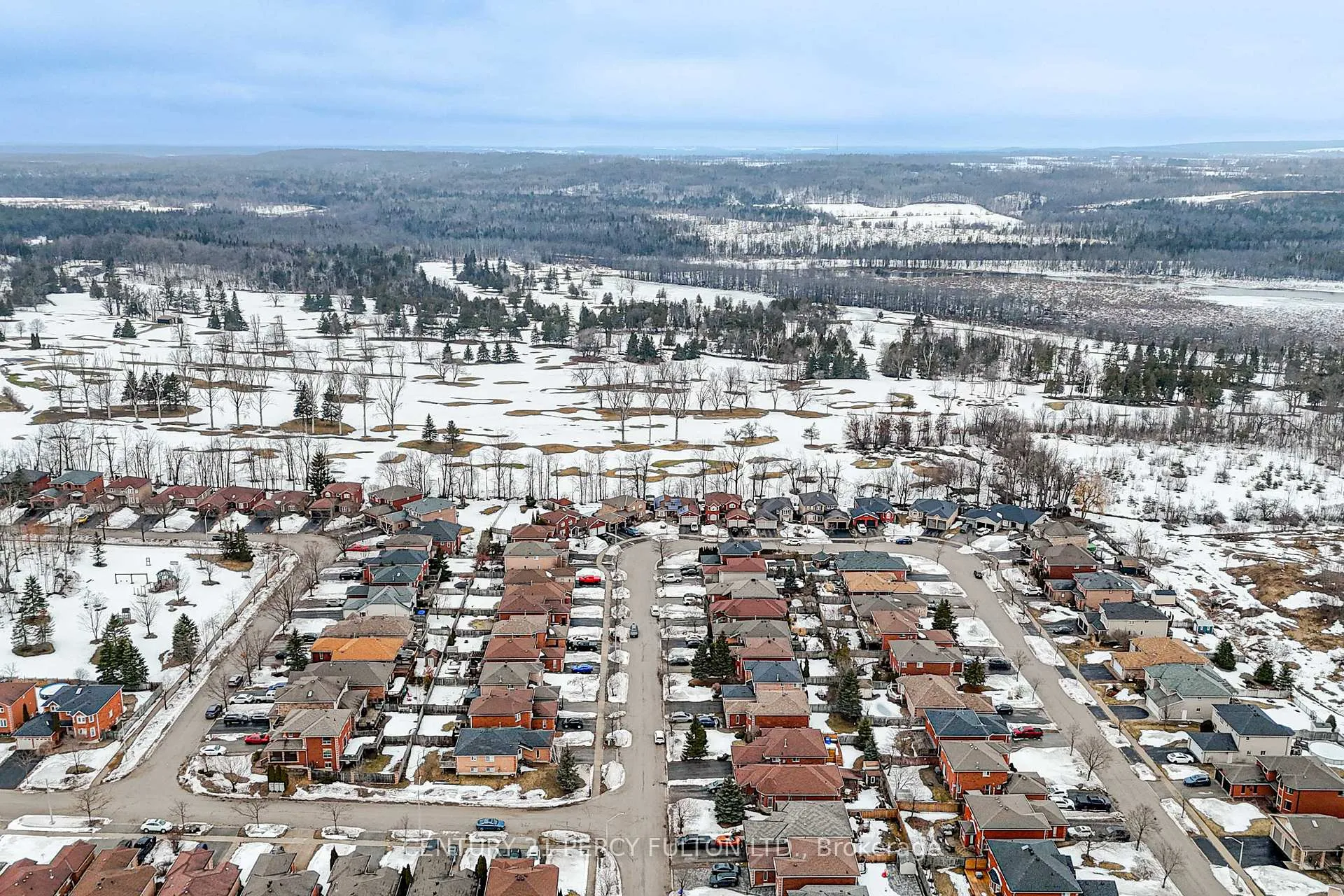 Photo 46 of 25 Crompton Drive, Barrie, Little Lake — HOMEH