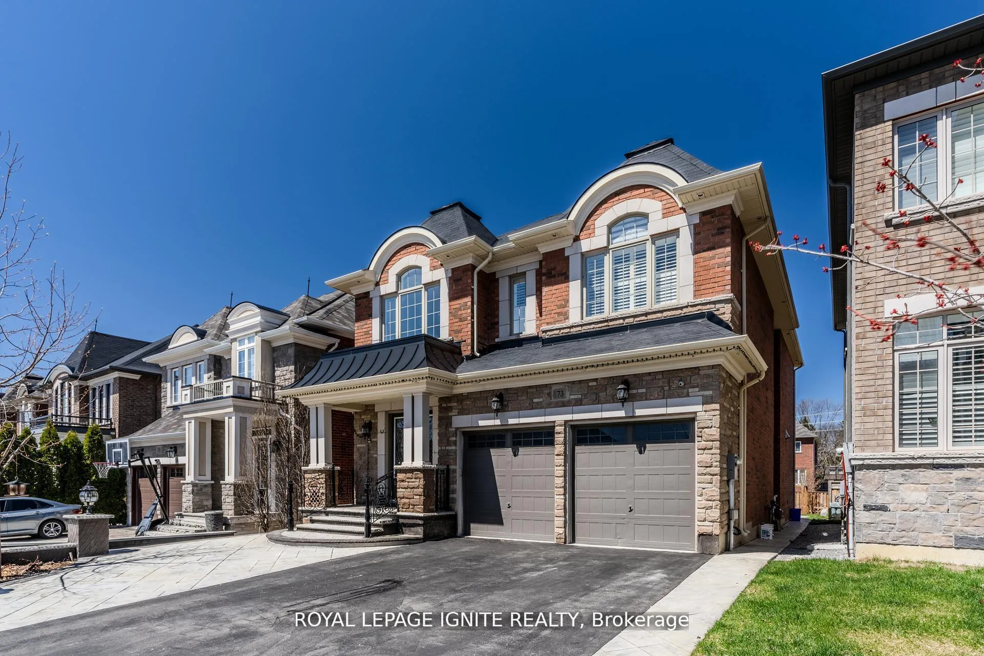 Photo 2 of 73 Kentwood Crescent, Markham, Box Grove — HOMEH