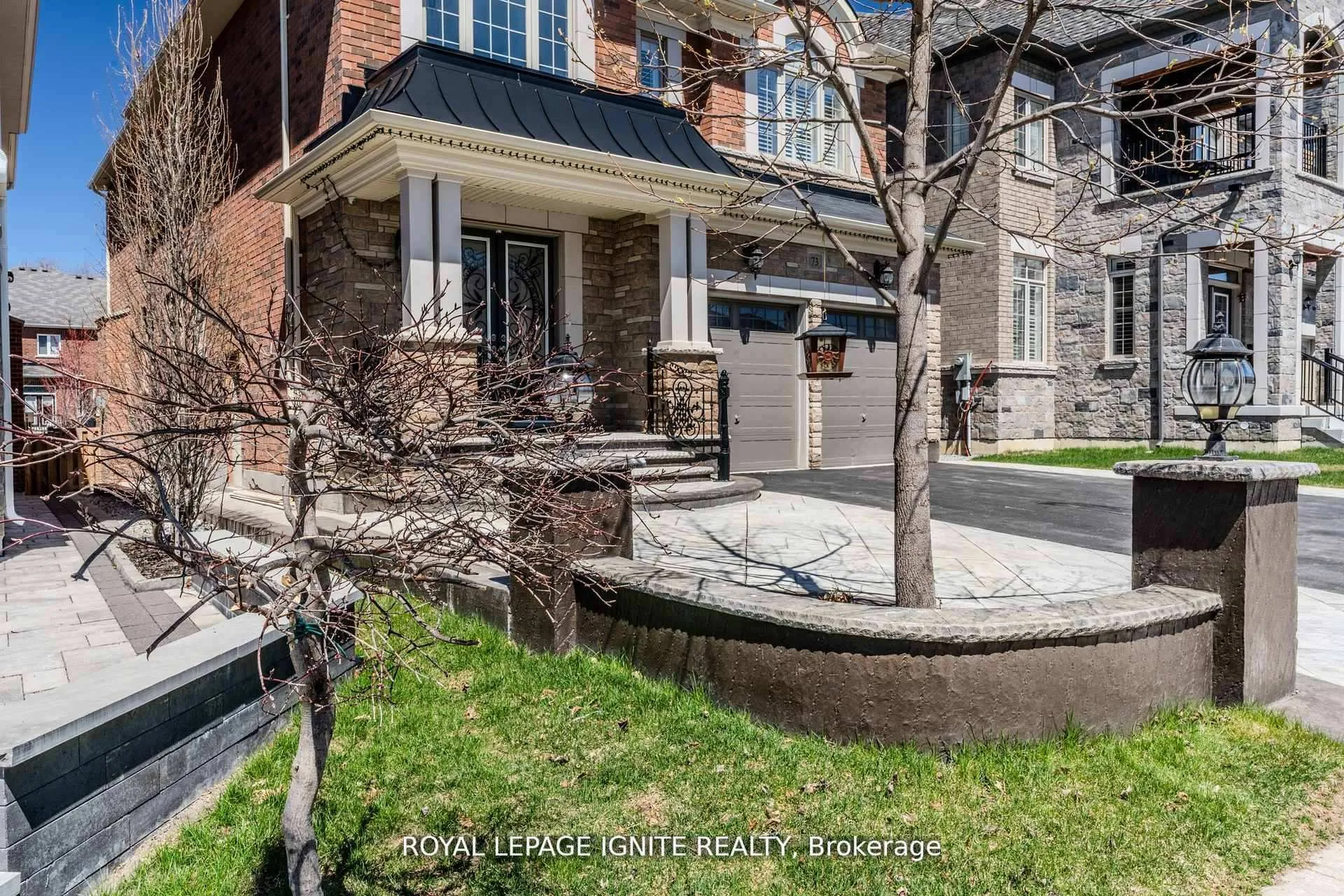 Photo 3 of 73 Kentwood Crescent, Markham, Box Grove — HOMEH