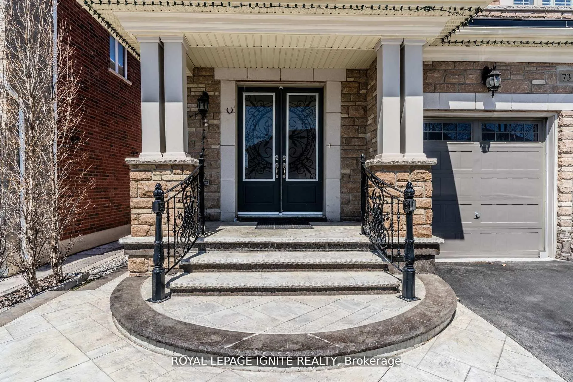 Photo 4 of 73 Kentwood Crescent, Markham, Box Grove — HOMEH