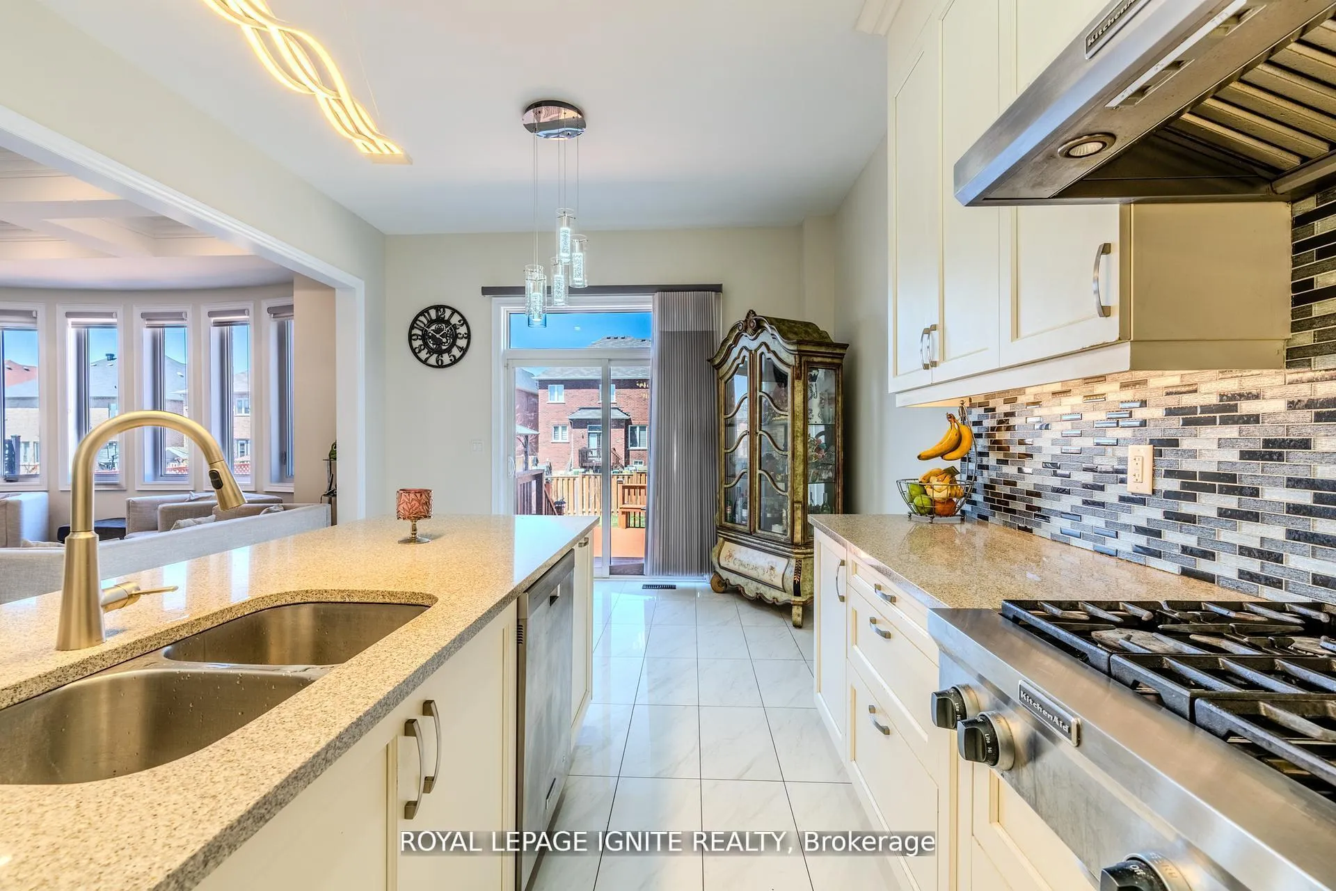 Photo 11 of 73 Kentwood Crescent, Markham, Box Grove — HOMEH