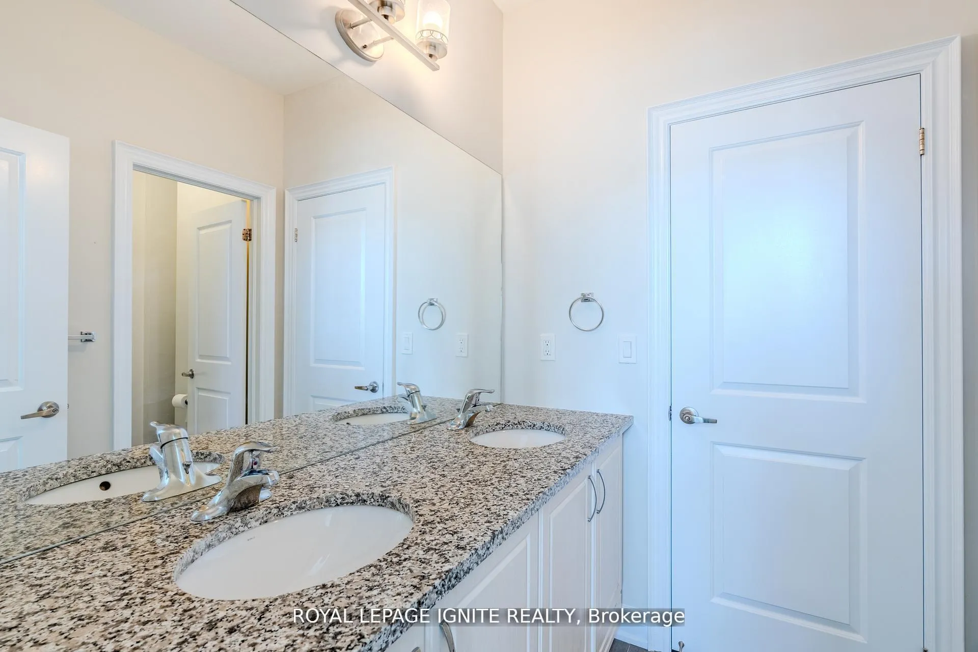 Photo 22 of 73 Kentwood Crescent, Markham, Box Grove — HOMEH
