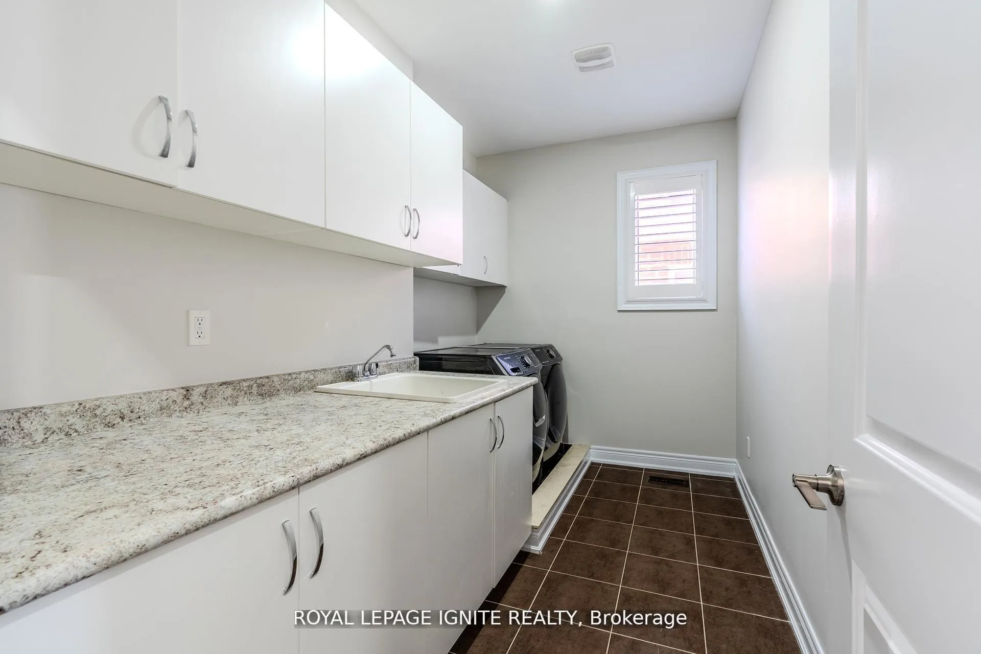 Photo 35 of 73 Kentwood Crescent, Markham, Box Grove — HOMEH