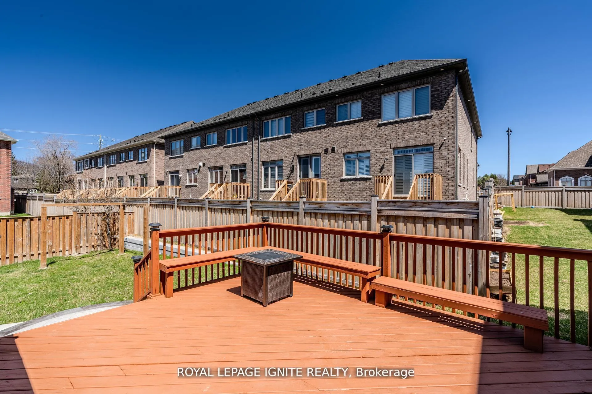 Photo 47 of 73 Kentwood Crescent, Markham, Box Grove — HOMEH