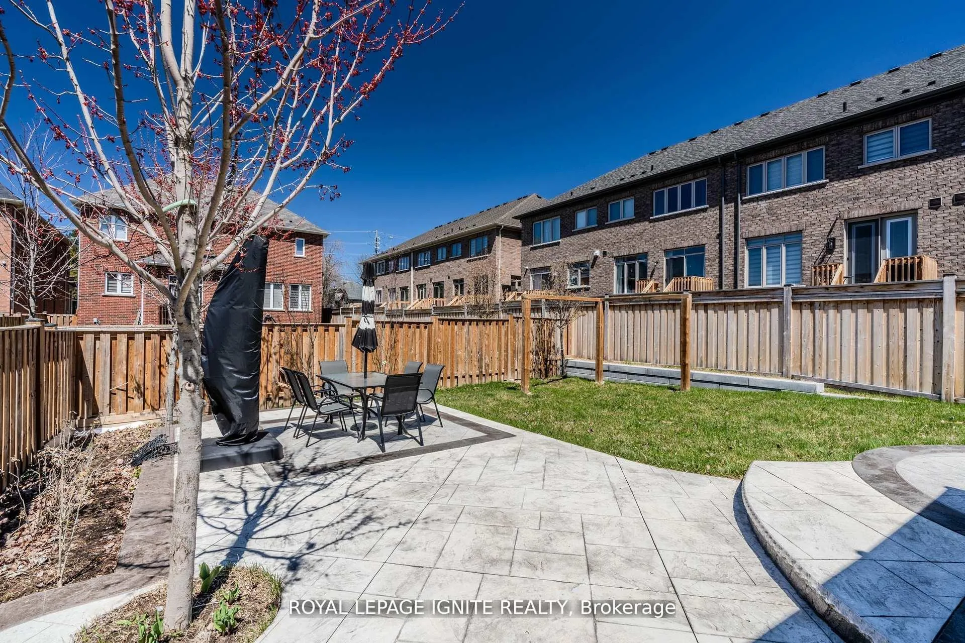 Photo 49 of 73 Kentwood Crescent, Markham, Box Grove — HOMEH