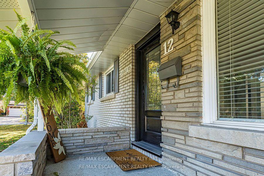 Photo 4 of 12 Ridley Heights Drive, St. Catharines, Ridley — HOMEH