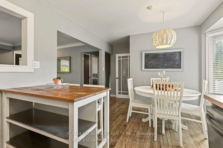 Photo 11 of 12 Ridley Heights Drive, St. Catharines, Ridley — HOMEH
