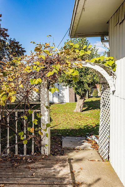 Photo 39 of 12 Ridley Heights Drive, St. Catharines, Ridley — HOMEH