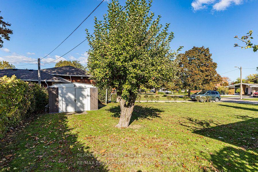 Photo 45 of 12 Ridley Heights Drive, St. Catharines, Ridley — HOMEH