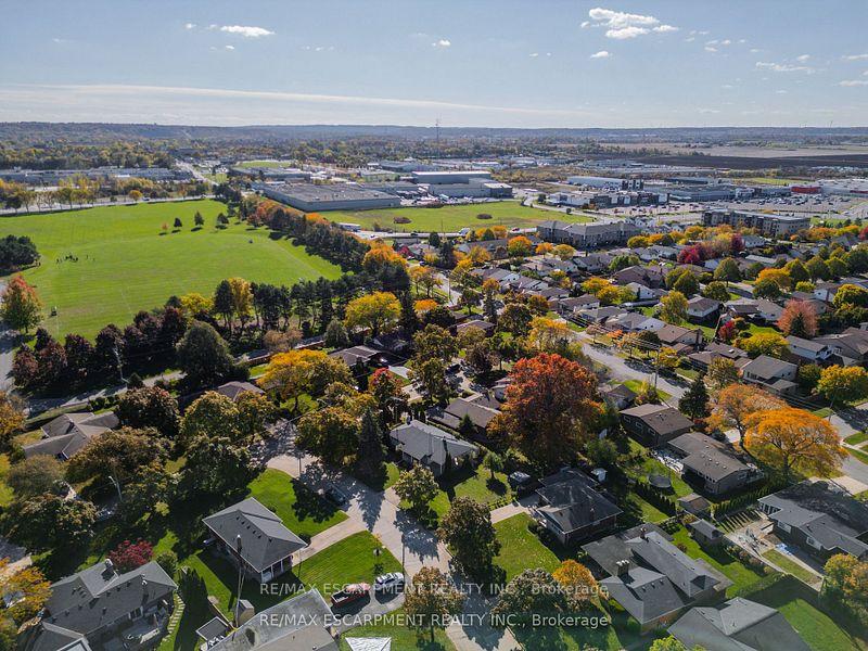 Photo 46 of 12 Ridley Heights Drive, St. Catharines, Ridley — HOMEH