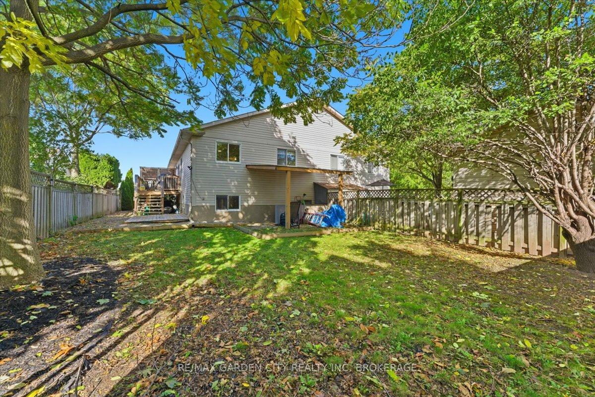 Photo 24 of Unit Main, 4 Fox Trail Drive, St. Catharines, Rykert/Vansickle — HOMEH
