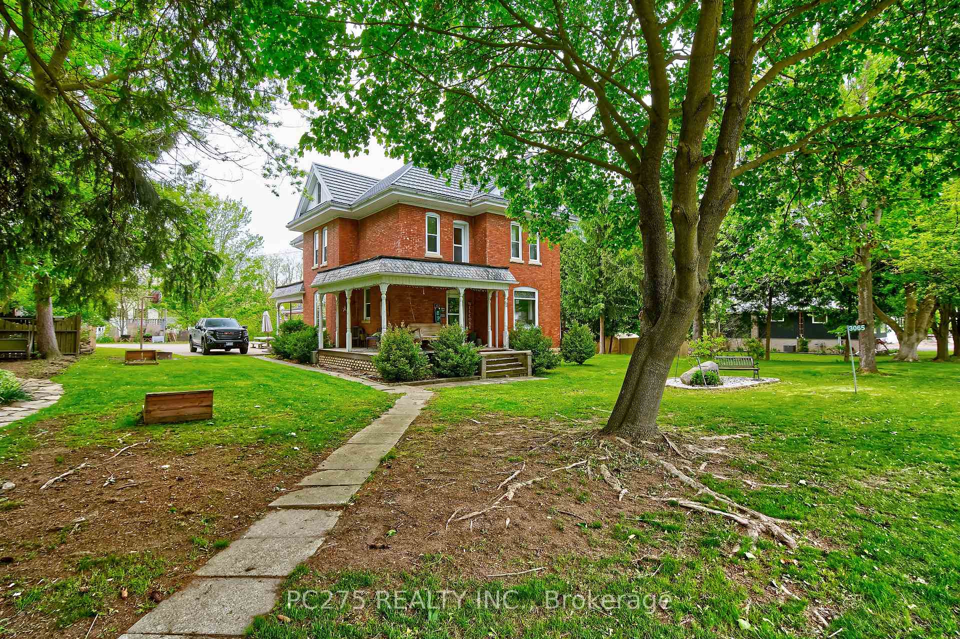 Photo 3 of 3065 Brigden Road, St. Clair — HOMEH