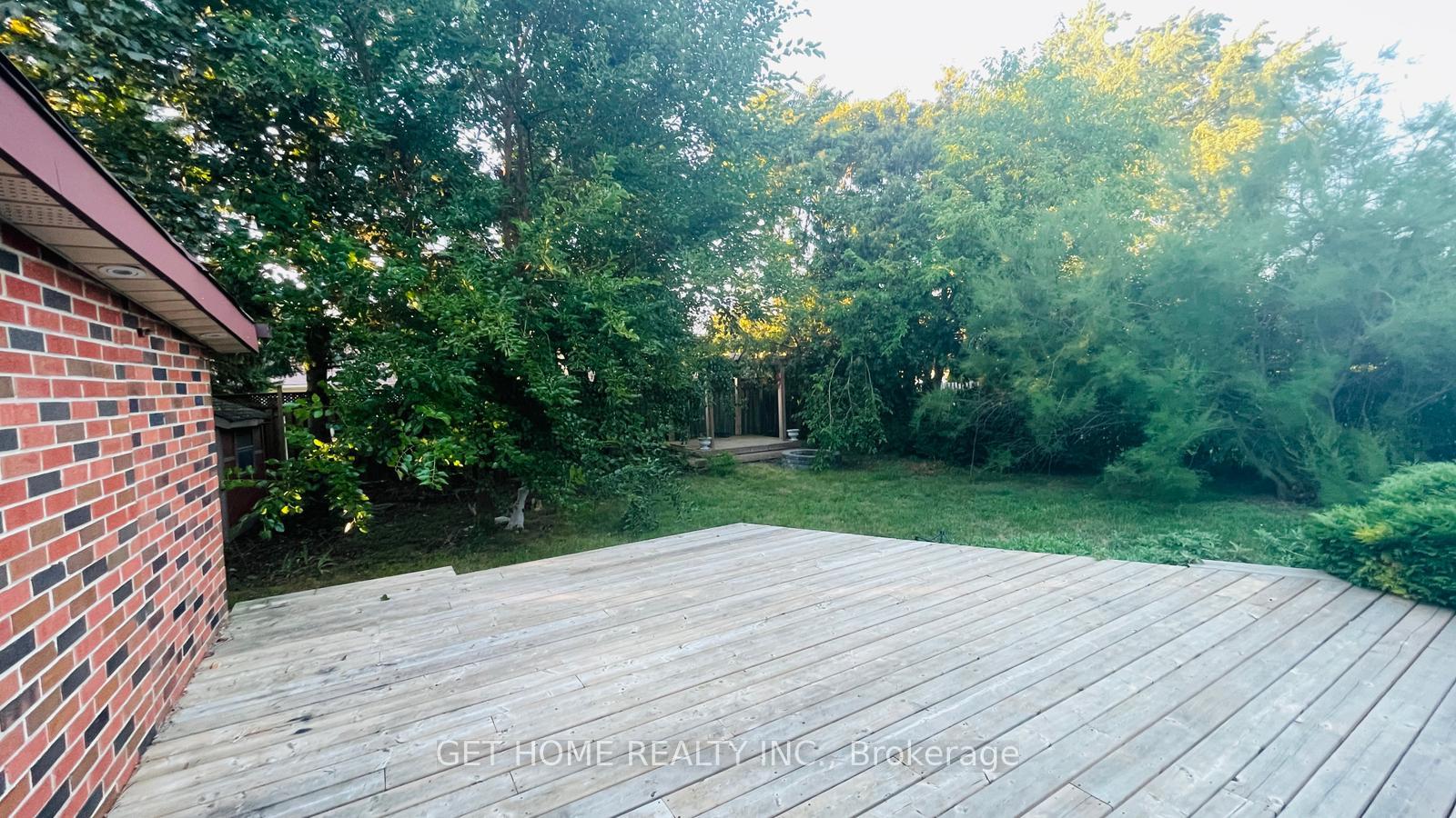 Photo 15 of 15 Silverdale Drive, St. Catharines, Vine/Linwell — HOMEH