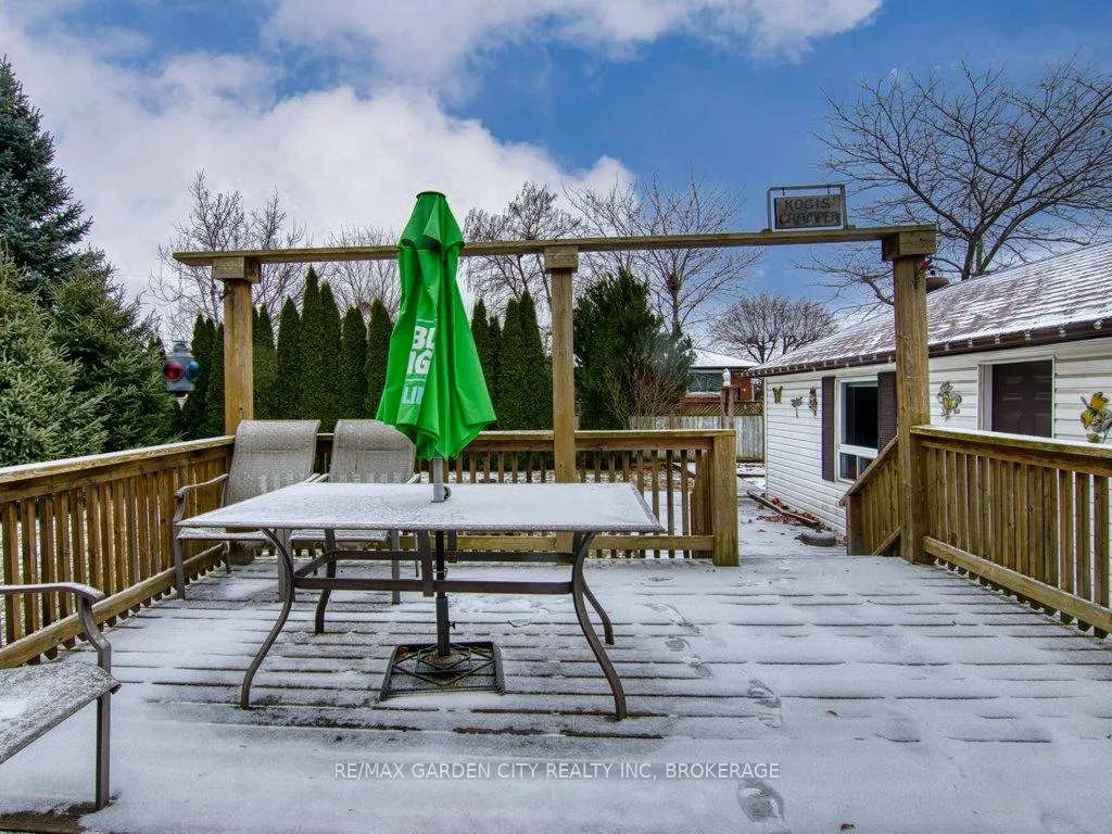 Photo 31 of 2 Sikorski Avenue, St. Catharines, Carlton/Bunting — HOMEH