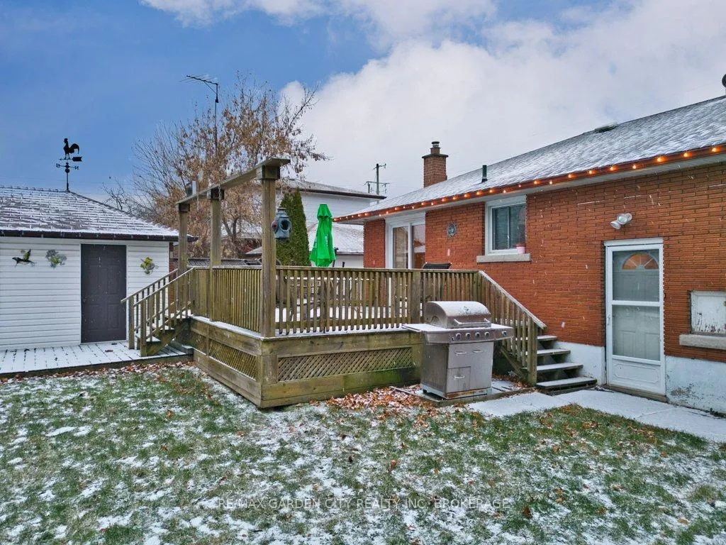 Photo 37 of 2 Sikorski Avenue, St. Catharines, Carlton/Bunting — HOMEH