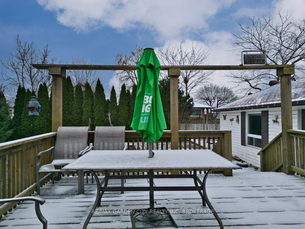 Photo 40 of 2 Sikorski Avenue, St. Catharines, Carlton/Bunting — HOMEH