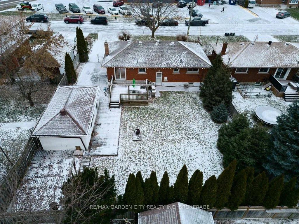 Photo 45 of 2 Sikorski Avenue, St. Catharines, Carlton/Bunting — HOMEH