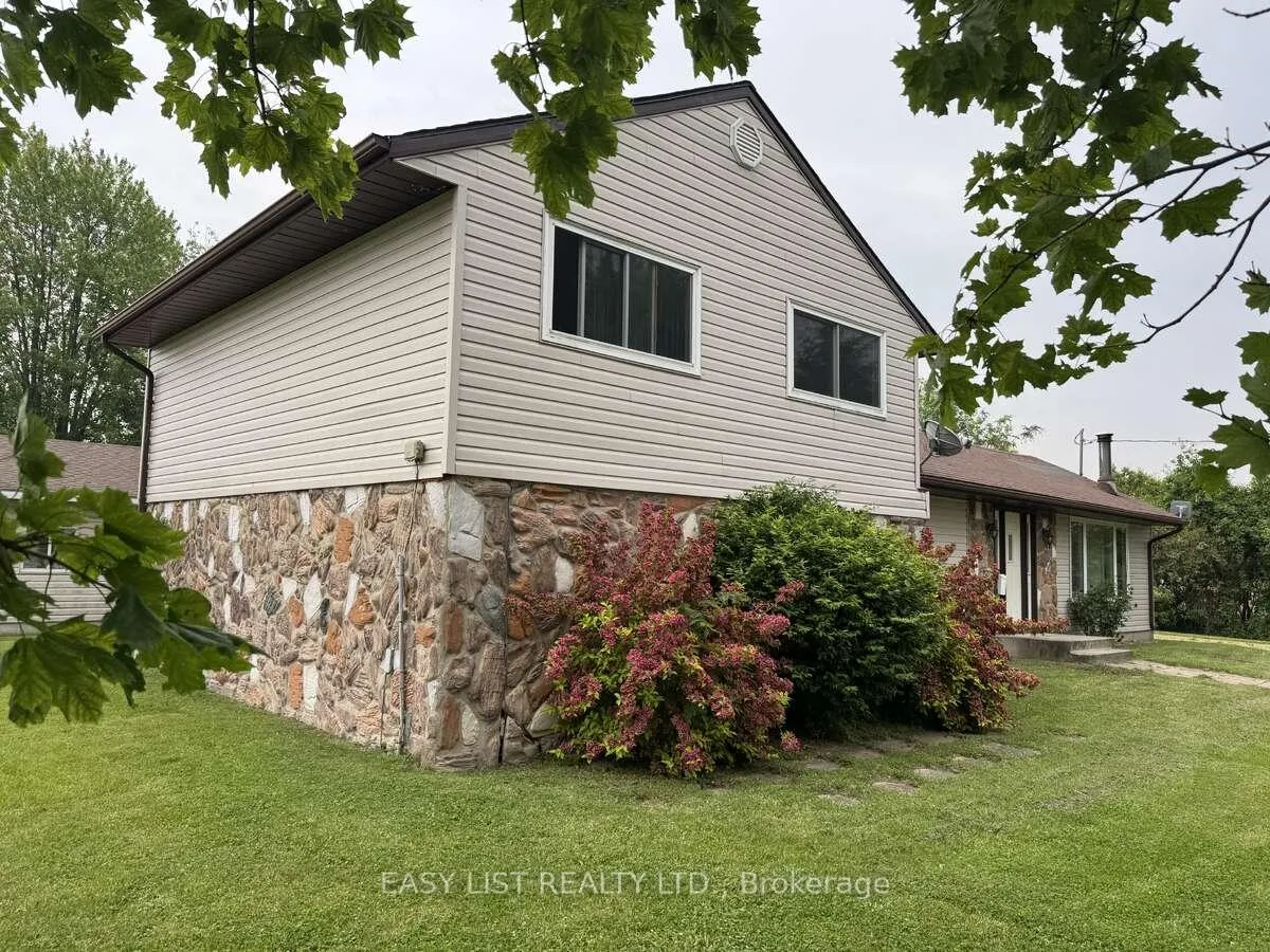 Photo 1 of 3104 St Clair Parkway, St. Clair — HOMEH