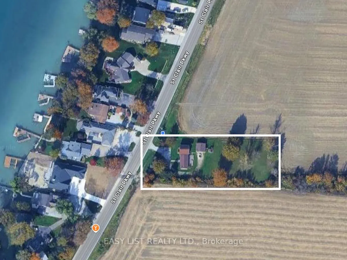 Photo 2 of 3104 St Clair Parkway, St. Clair — HOMEH