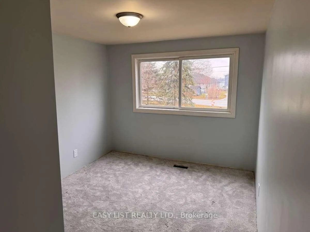 Photo 22 of 3104 St Clair Parkway, St. Clair — HOMEH