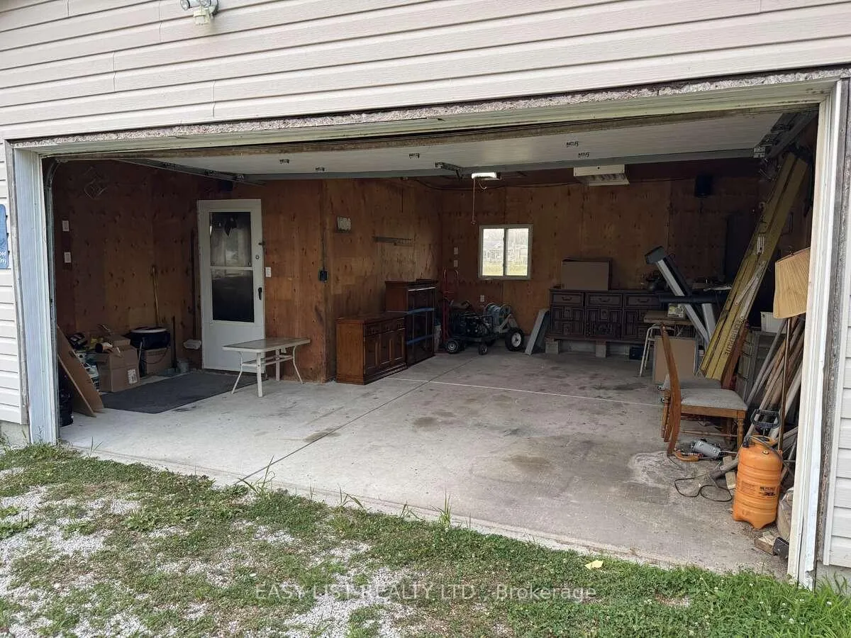 Photo 32 of 3104 St Clair Parkway, St. Clair — HOMEH