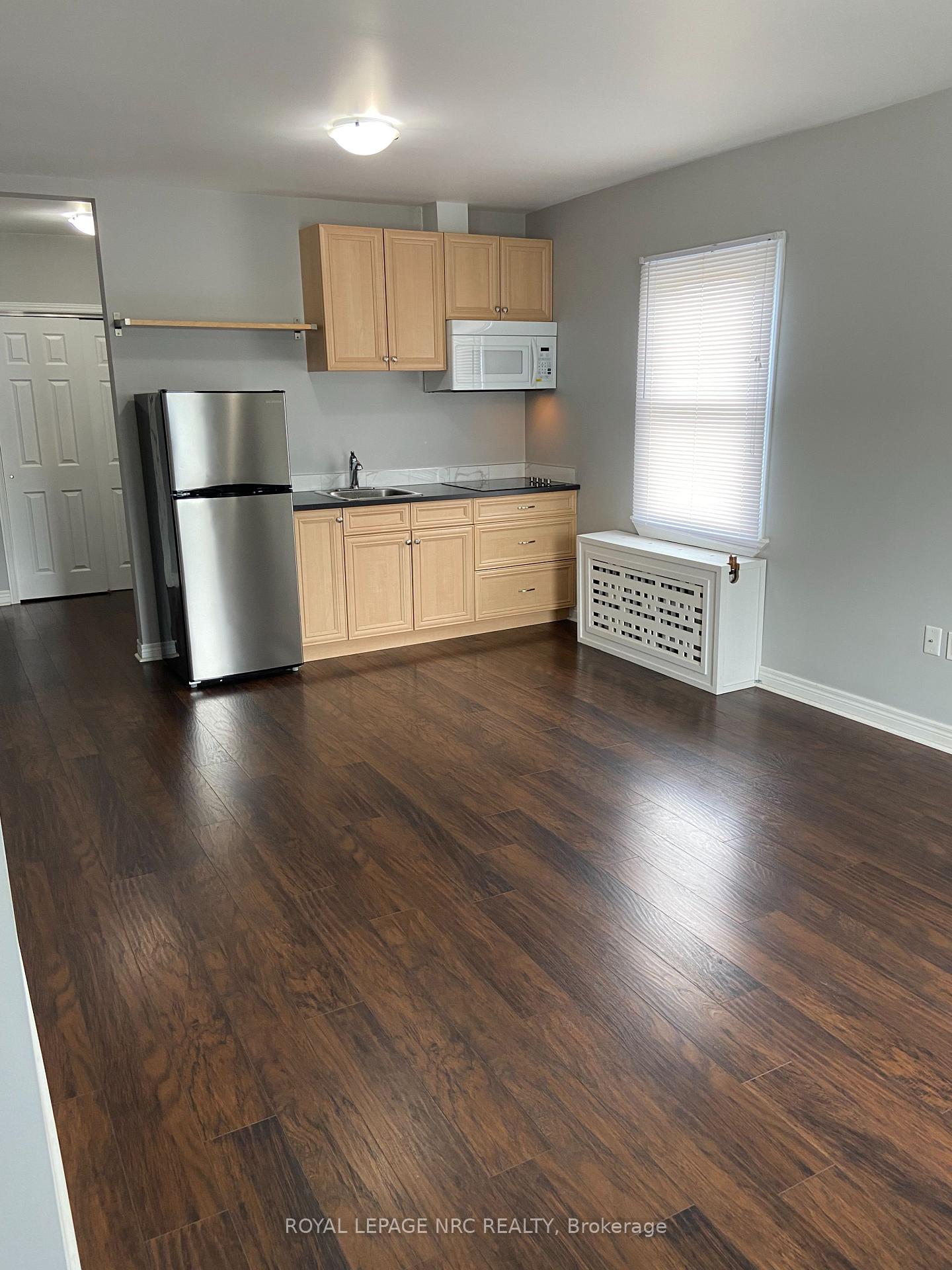 Front of Unit 3, 244 Ontario Street