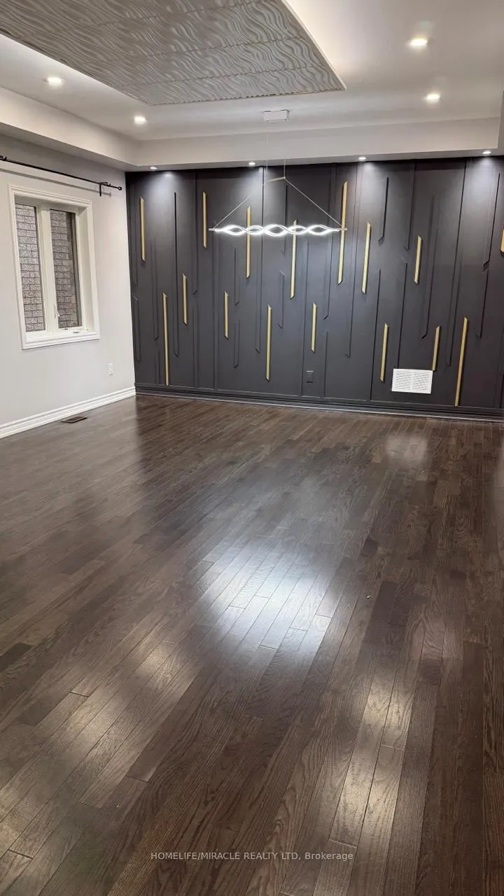 Photo 5 of 14 Canary Close, Brampton, Credit Valley — HOMEH
