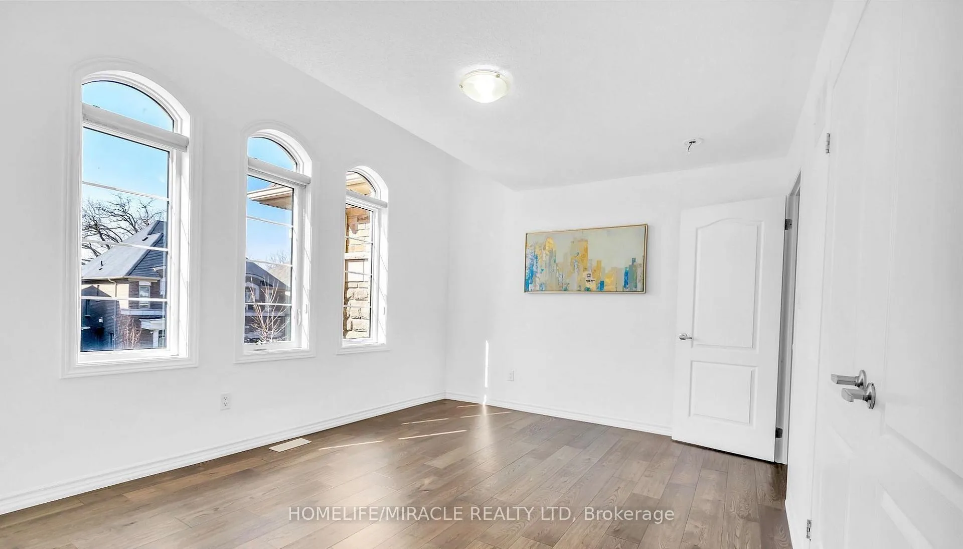Photo 12 of 14 Canary Close, Brampton, Credit Valley — HOMEH