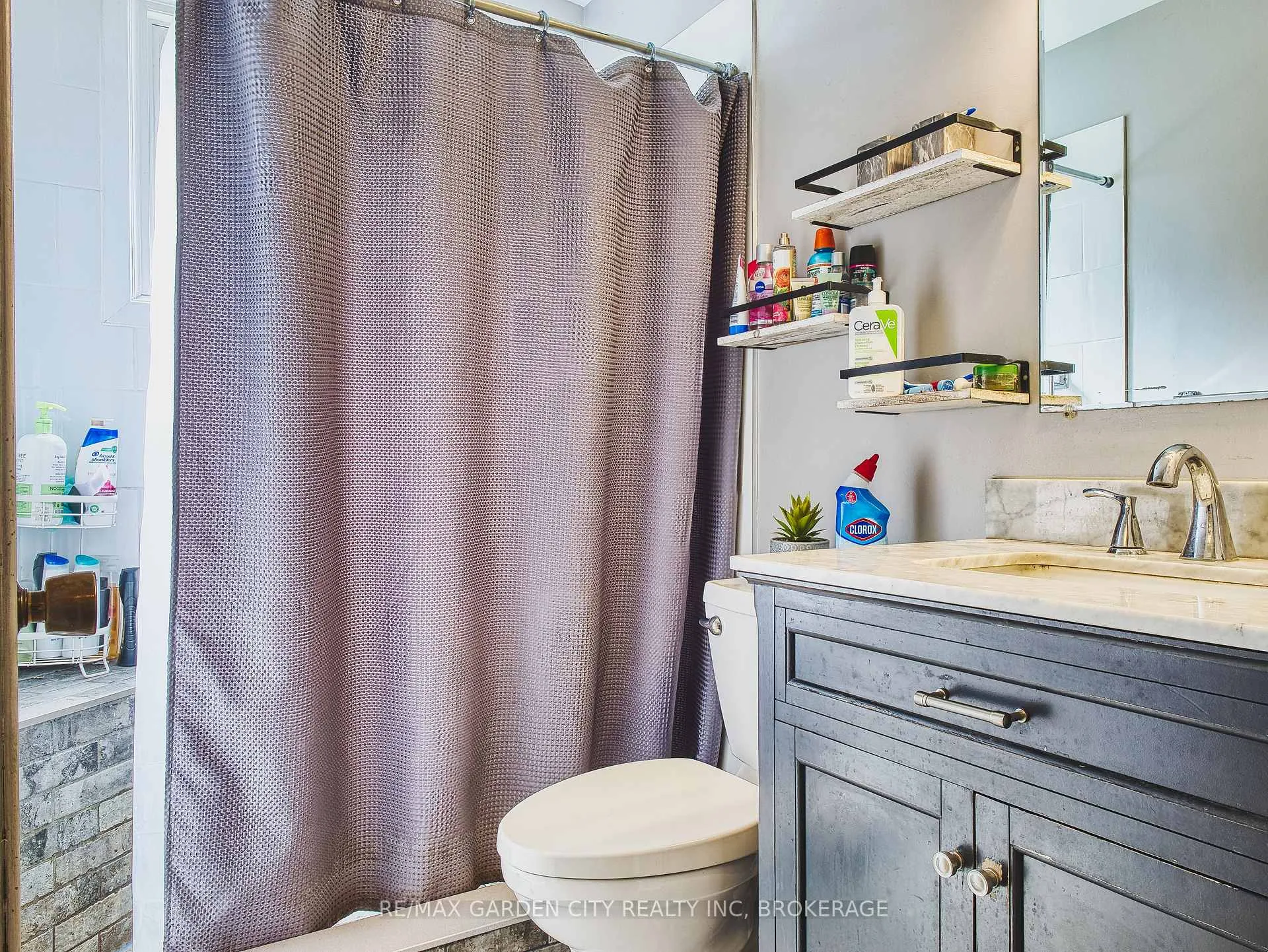 Photo 20 of 12 Princeway Drive, St. Catharines, Lakeport — HOMEH