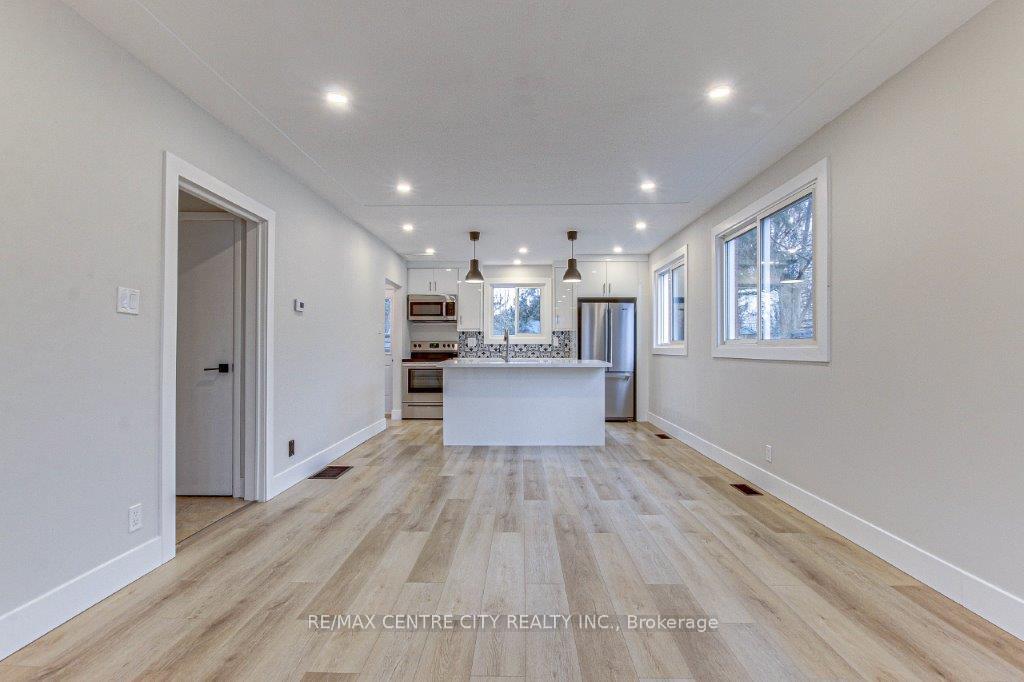 Photo 4 of 109 Balaclava Street, St. Thomas — HOMEH