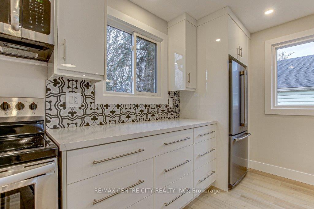 Photo 7 of 109 Balaclava Street, St. Thomas — HOMEH