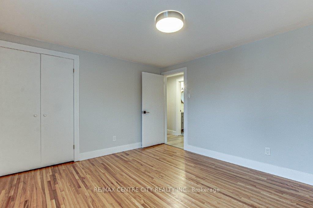 Photo 15 of 109 Balaclava Street, St. Thomas — HOMEH