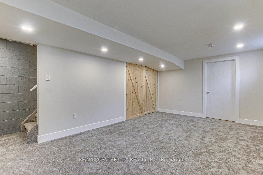 Photo 18 of 109 Balaclava Street, St. Thomas — HOMEH