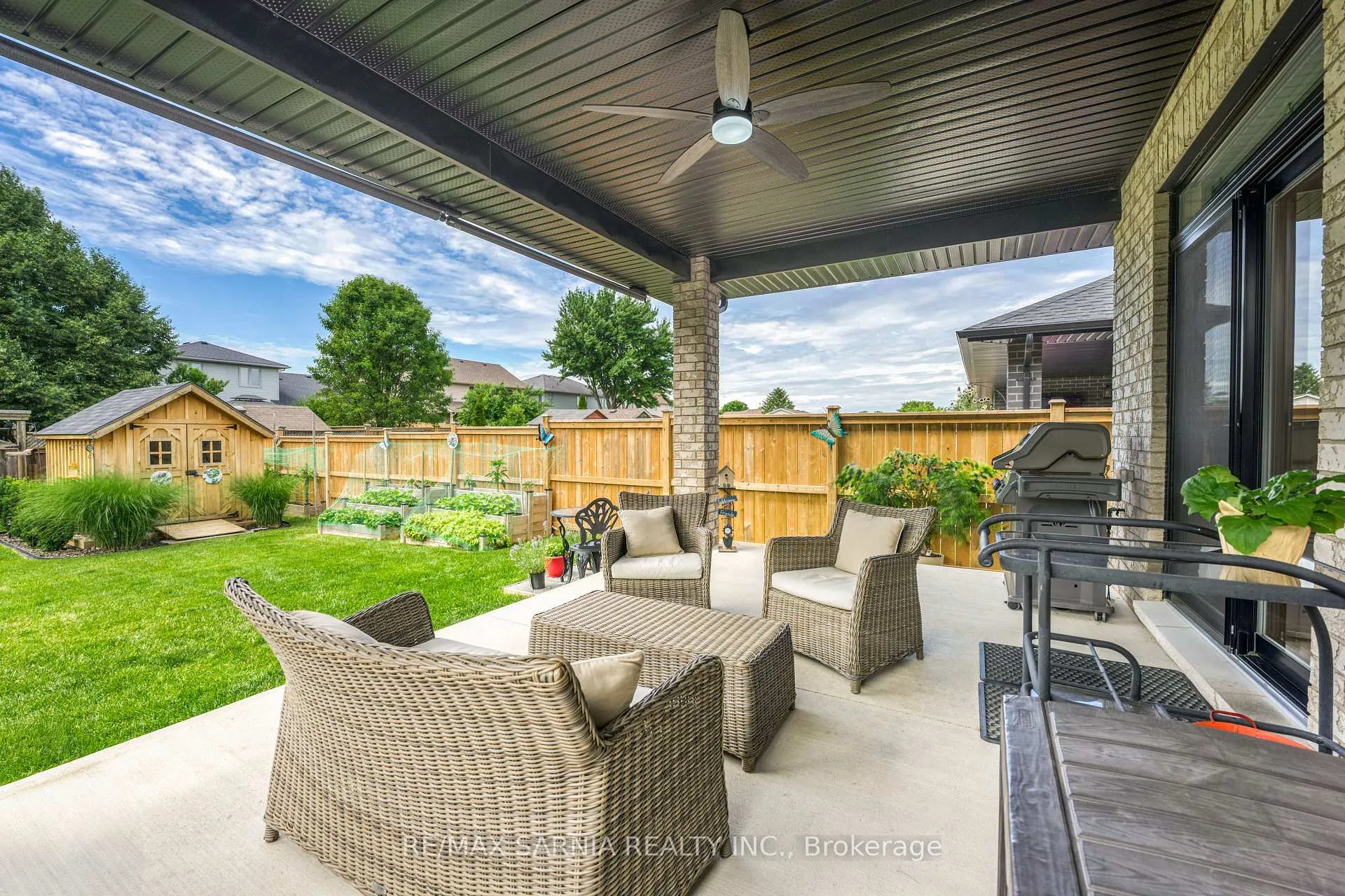 Photo 40 of 393 Bayhill Drive, St. Clair — HOMEH