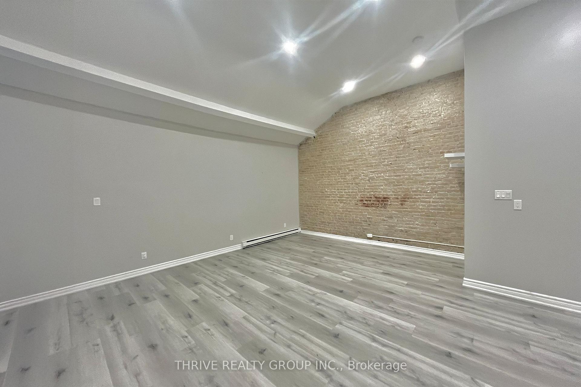 Photo 5 of Unit 5, 286 Talbot Street, St. Thomas — HOMEH
