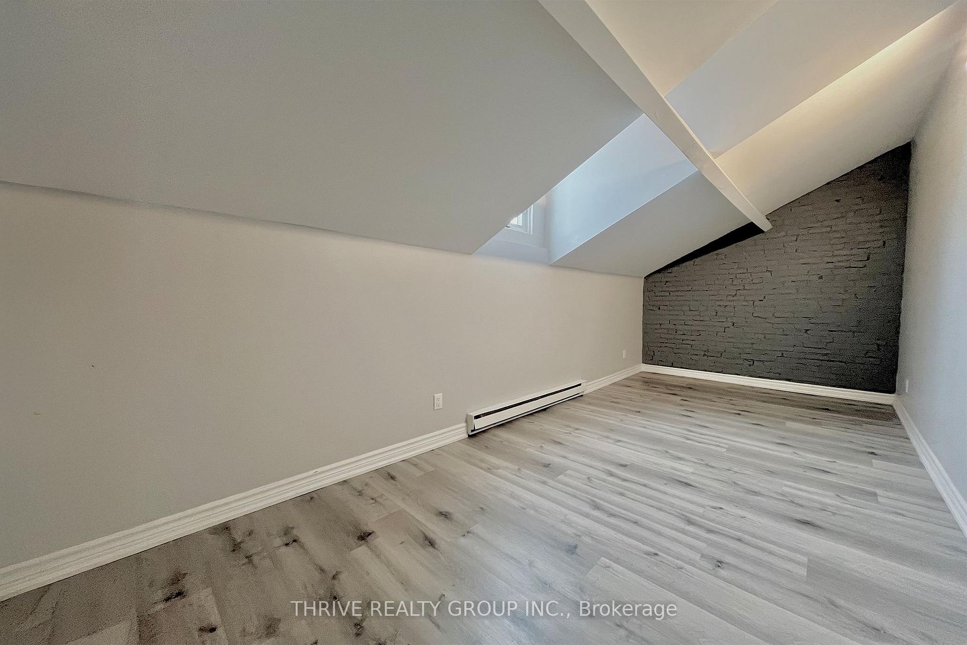 Photo 7 of Unit 5, 286 Talbot Street, St. Thomas — HOMEH