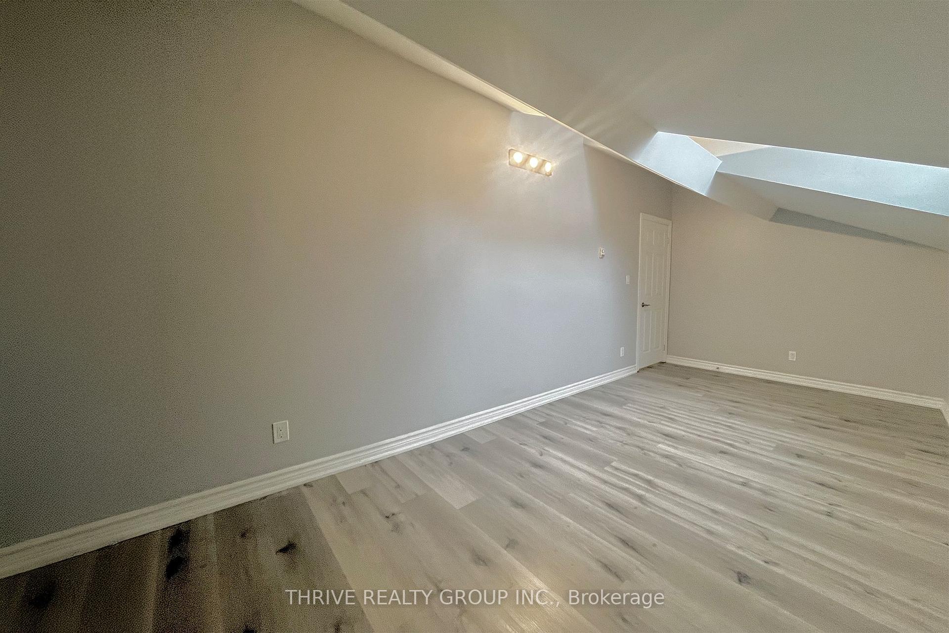 Photo 9 of Unit 5, 286 Talbot Street, St. Thomas — HOMEH