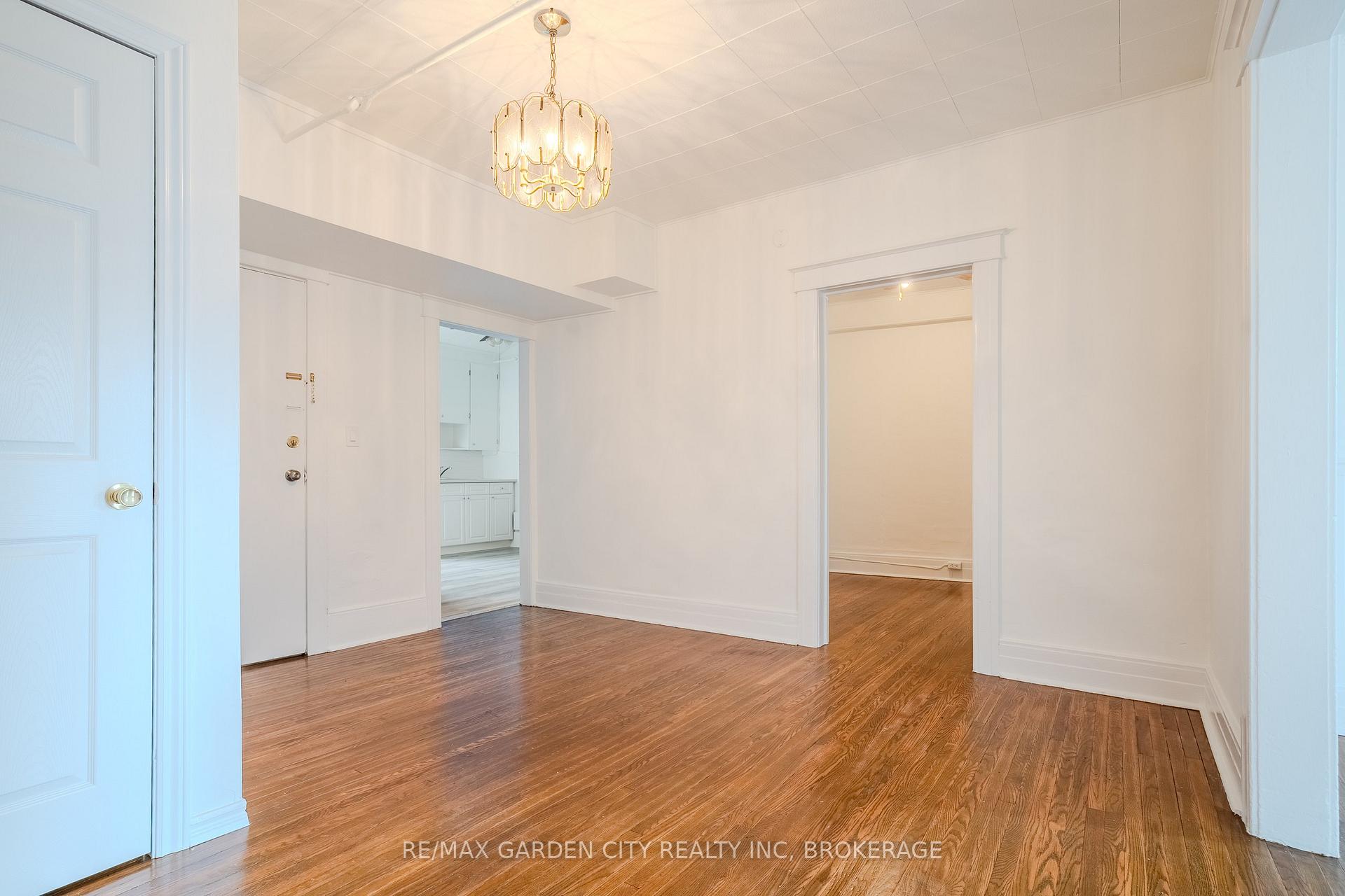 Photo 1 of Unit 3, 22 St. Paul Street, St. Catharines, Downtown — HOMEH