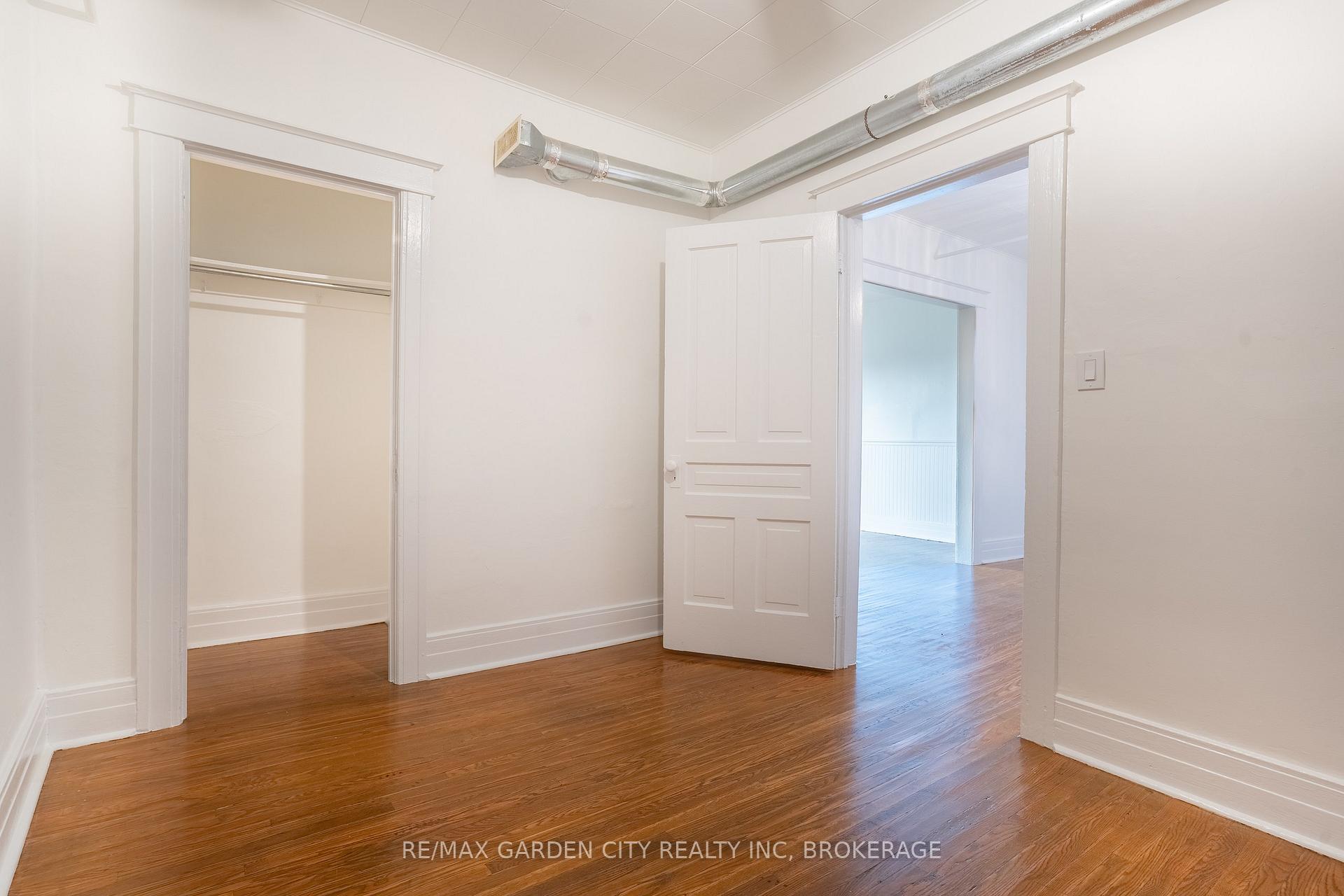 Photo 7 of Unit 3, 22 St. Paul Street, St. Catharines, Downtown — HOMEH