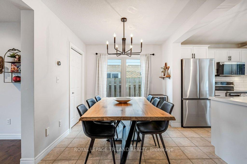 Photo 9 of 14 Penhale Avenue N, St. Thomas — HOMEH
