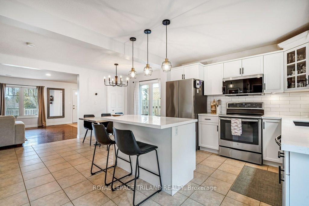 Photo 13 of 14 Penhale Avenue N, St. Thomas — HOMEH