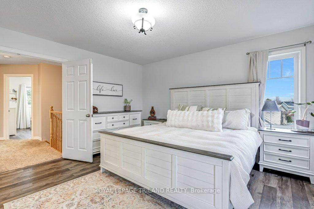 Photo 18 of 14 Penhale Avenue N, St. Thomas — HOMEH