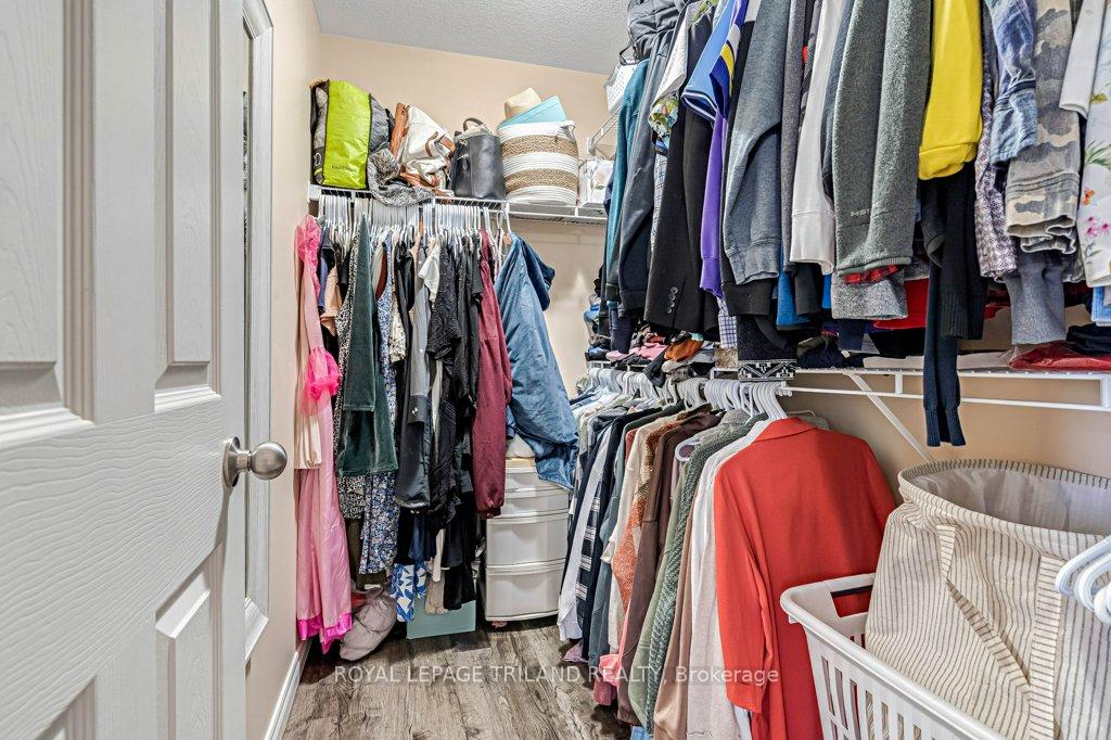 Photo 21 of 14 Penhale Avenue N, St. Thomas — HOMEH