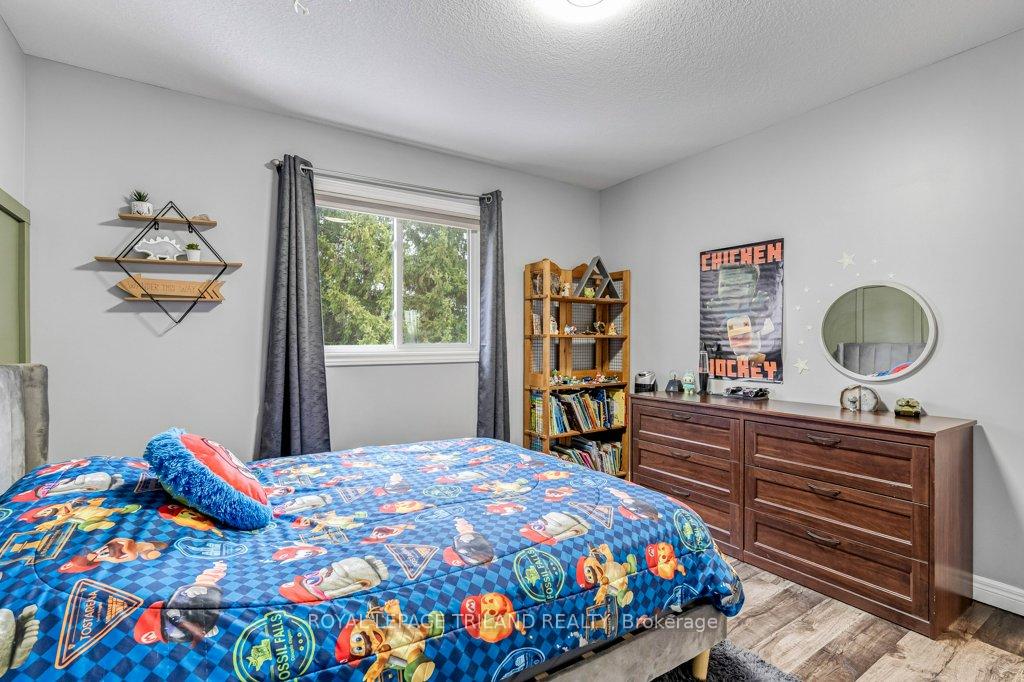 Photo 25 of 14 Penhale Avenue N, St. Thomas — HOMEH
