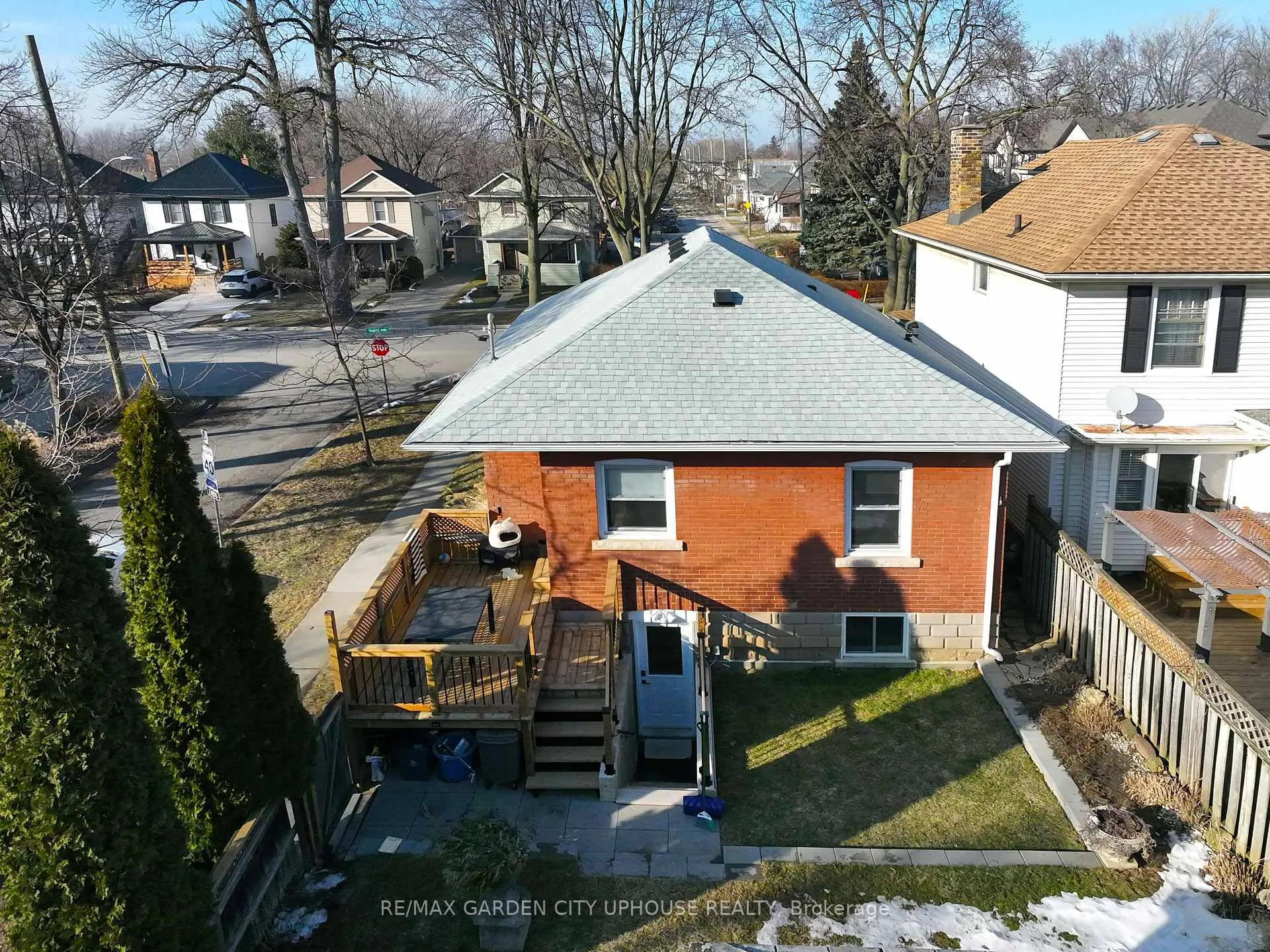 Photo 19 of 168 Russell Avenue, St. Catharines, Downtown — HOMEH